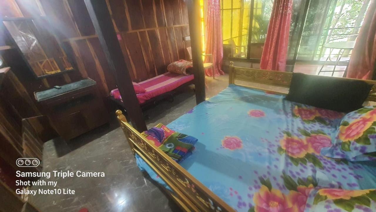 Amruta Homestays Chikhaldara Kültér fotó